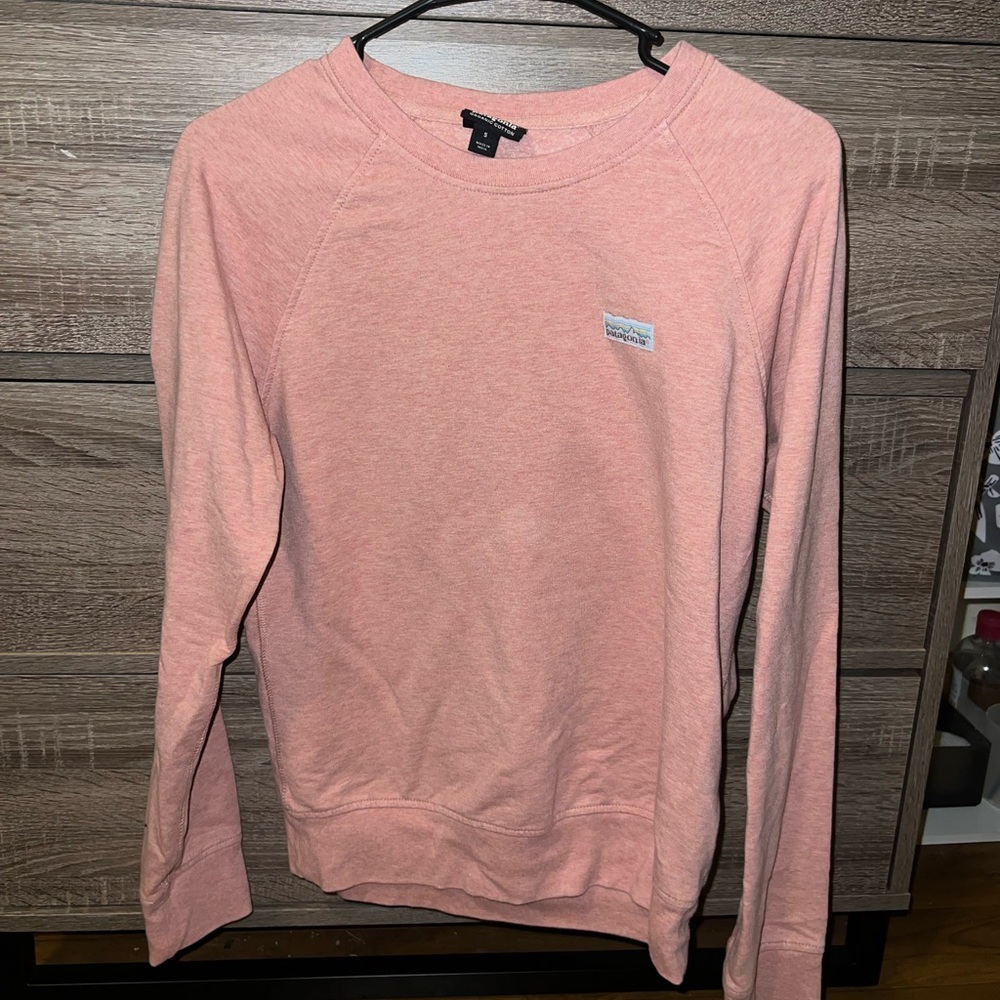 Patagonia Light Pink Crewneck